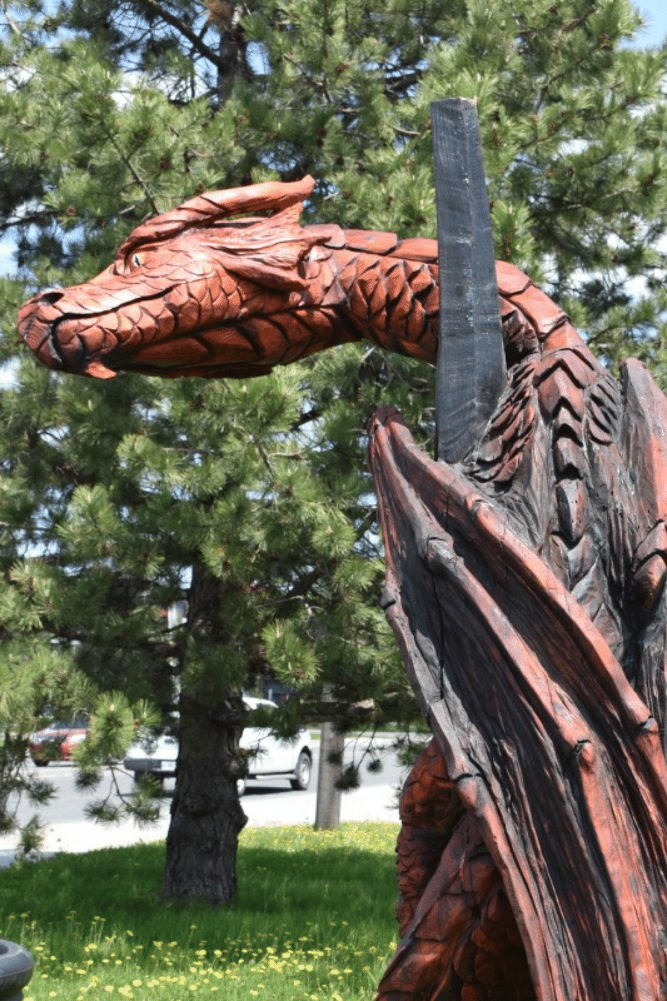Tree sculpture of a dragon